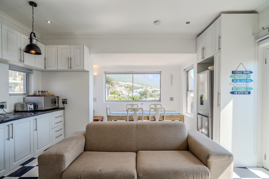 To Let 2 Bedroom Property for Rent in Camps Bay Western Cape